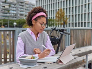 What Is Freelancing and How Does It Work?