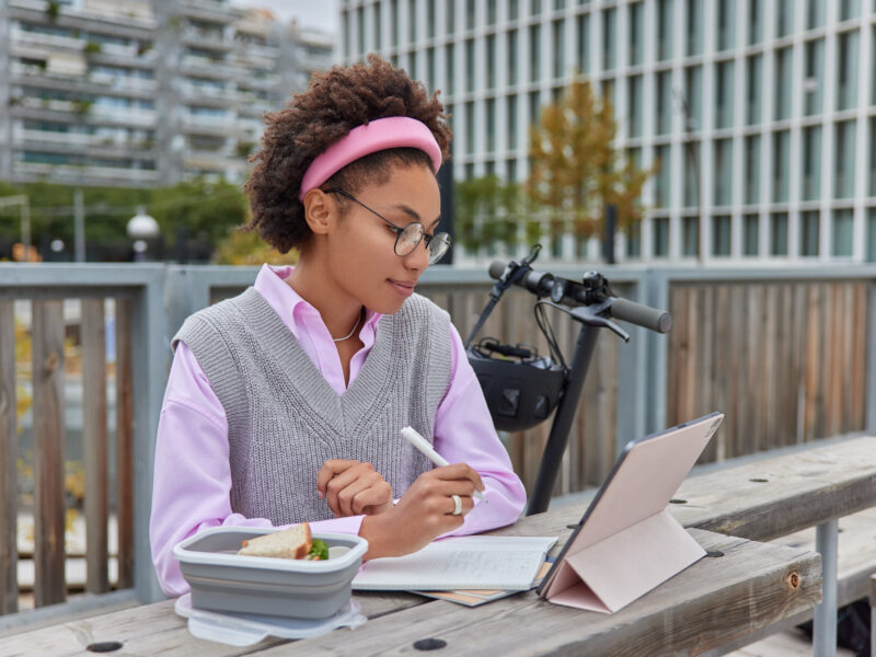 What Is Freelancing and How Does It Work?